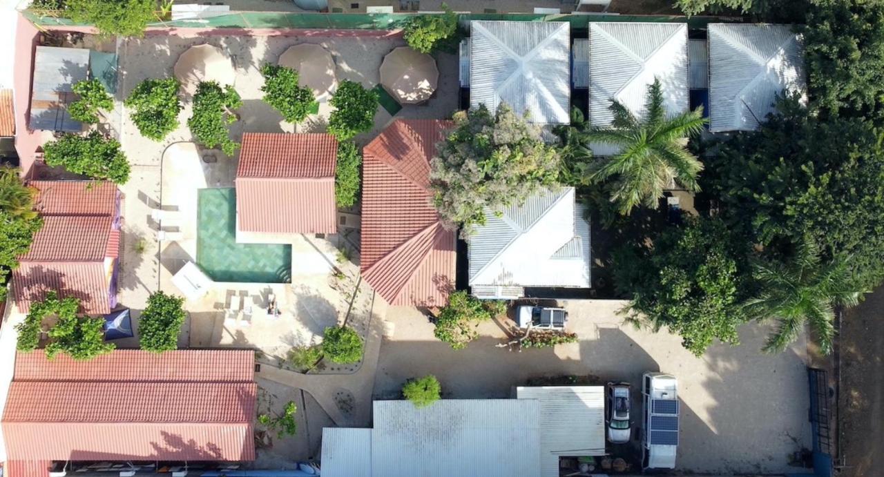 Tamahostel & Glamping Tamarindo Exterior foto