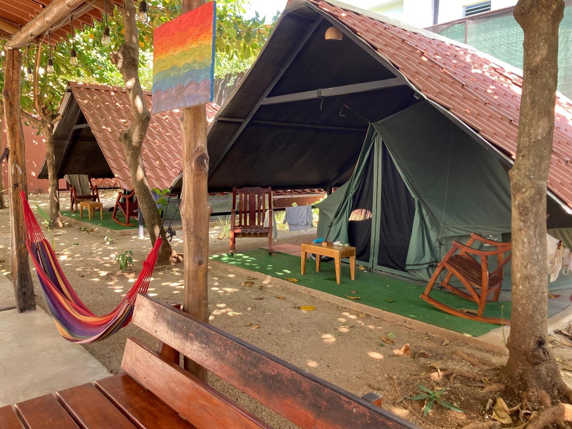 Tamahostel & Glamping Tamarindo Exterior foto