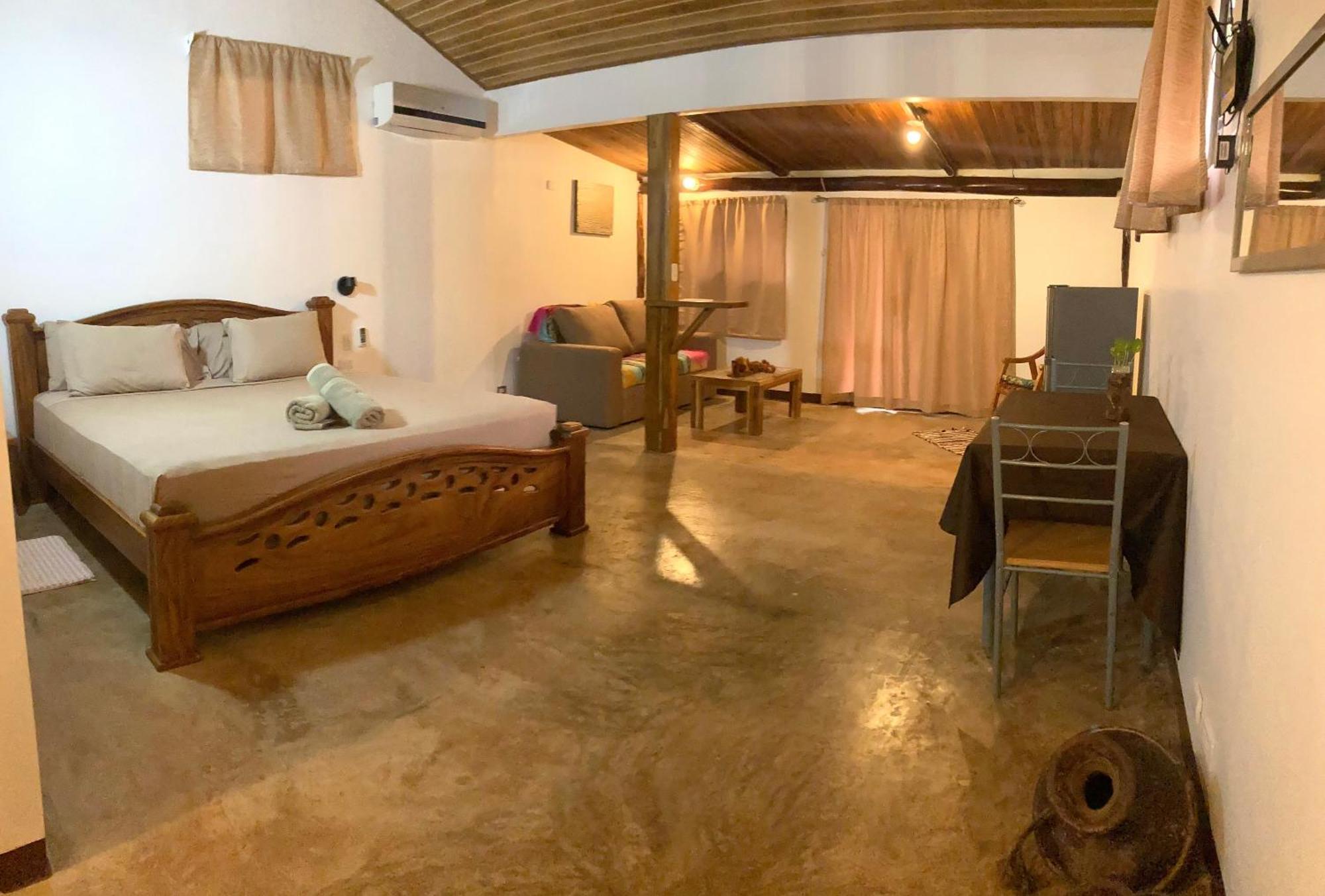 Tamahostel & Glamping Tamarindo Exterior foto